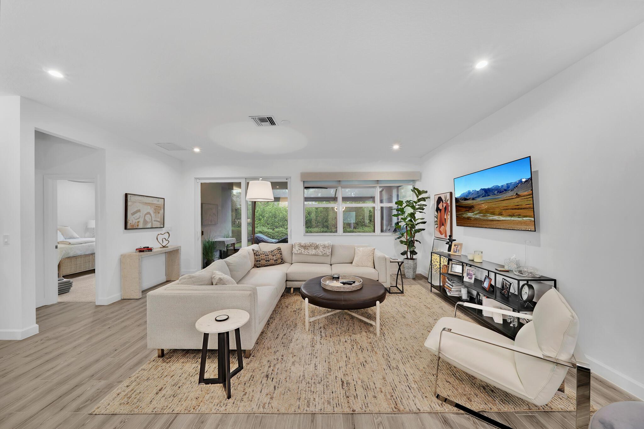 TELARO AT SOUTHERN GROVE - Residential Lease