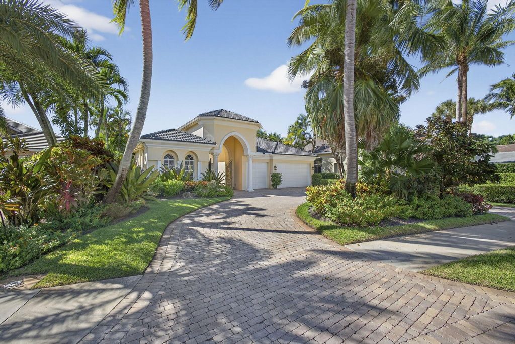 Photo of 213 Coconut Key Drive, Palm Beach Gardens, FL 33418 (MLS # R11130089)