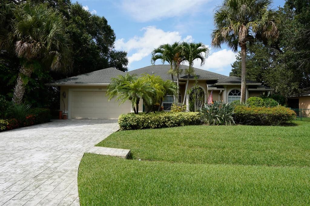 Photo of 1731 SW Leafy Road Rd, Port St Lucie, FL 34953 (MLS # R10814544)