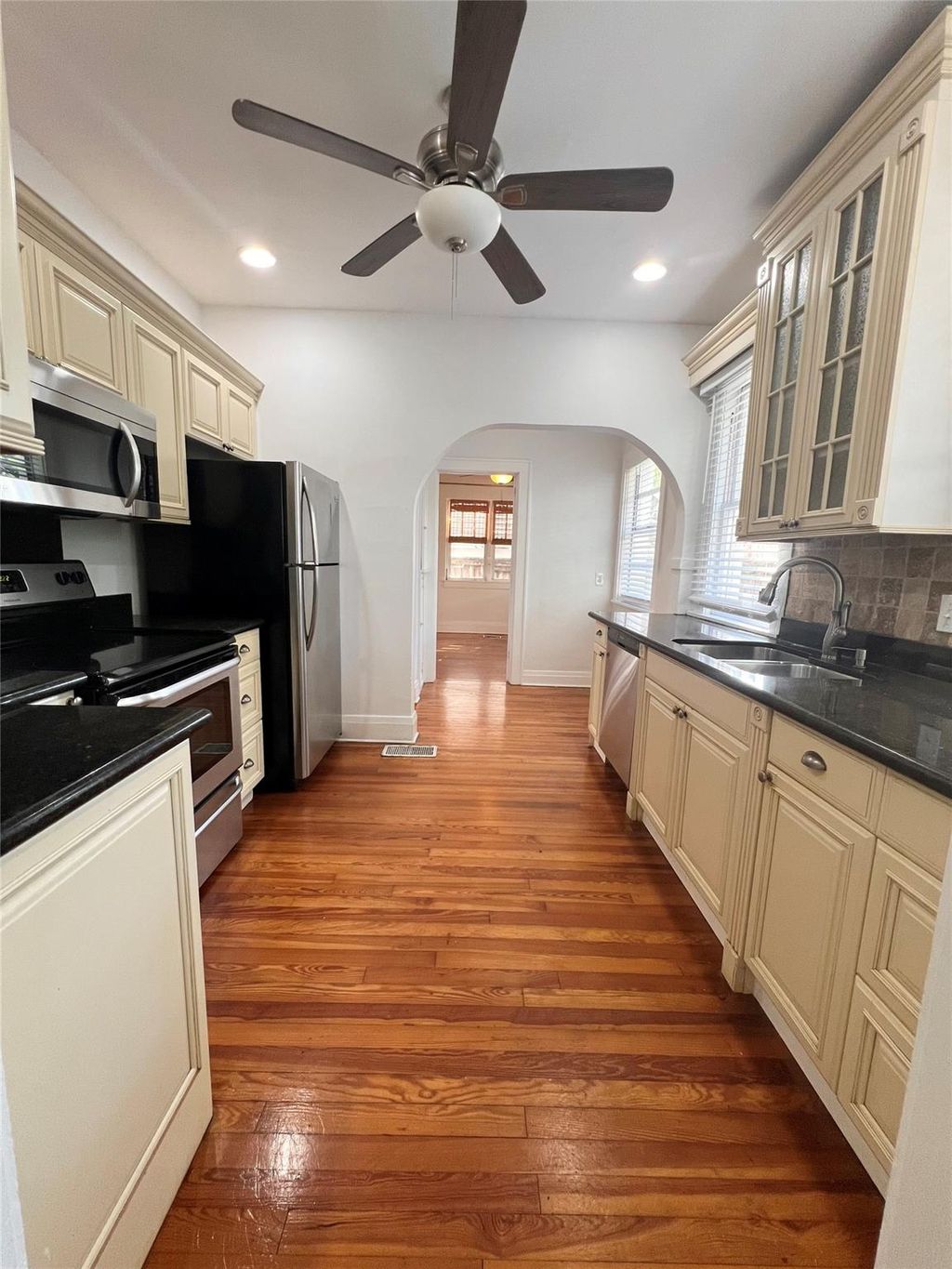 Photo of 1216 SE 2nd Street, Fort Lauderdale, FL 33301 (MLS # F10529386)