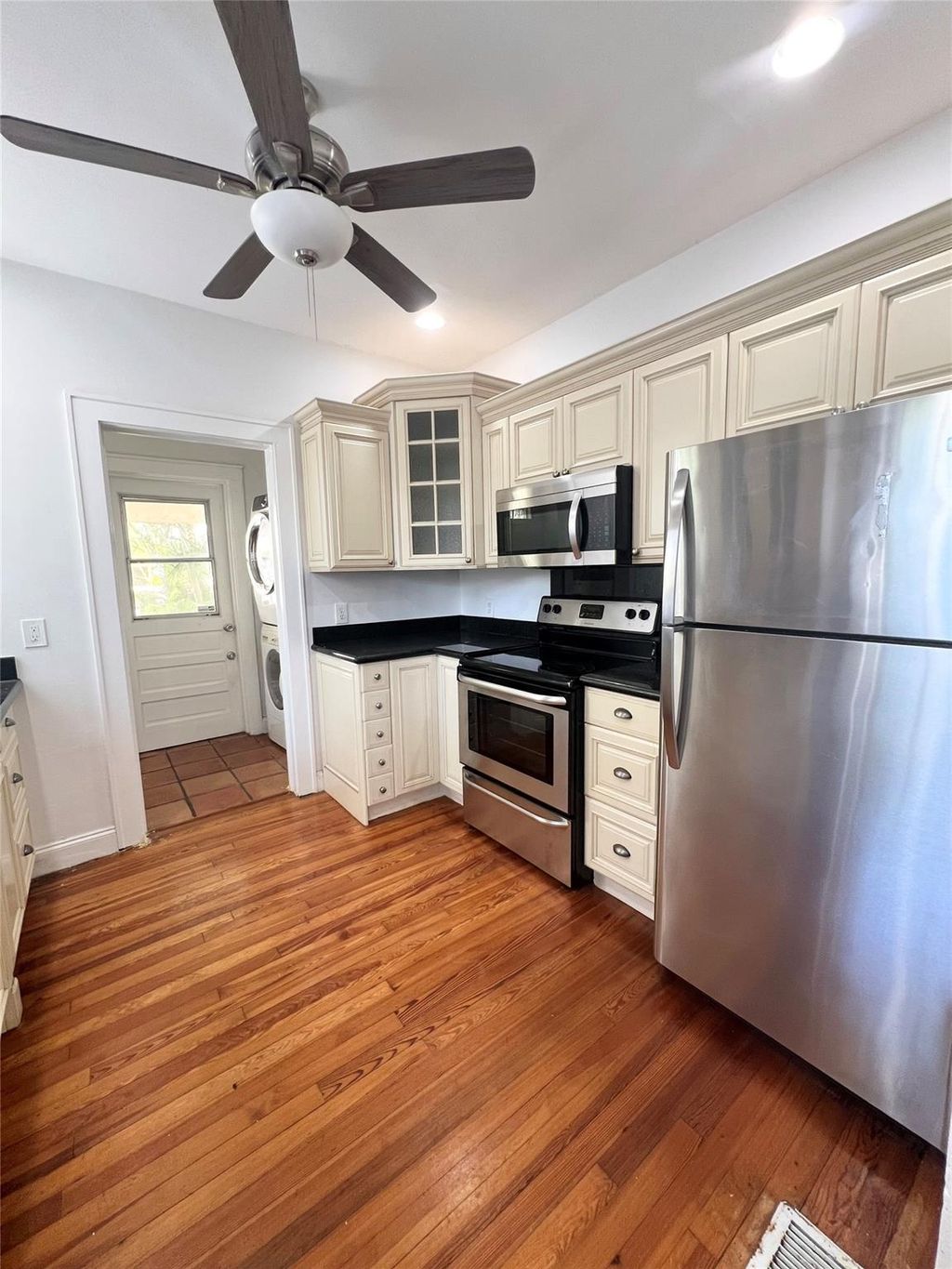 Photo of 1216 SE 2nd Street, Fort Lauderdale, FL 33301 (MLS # F10529386)