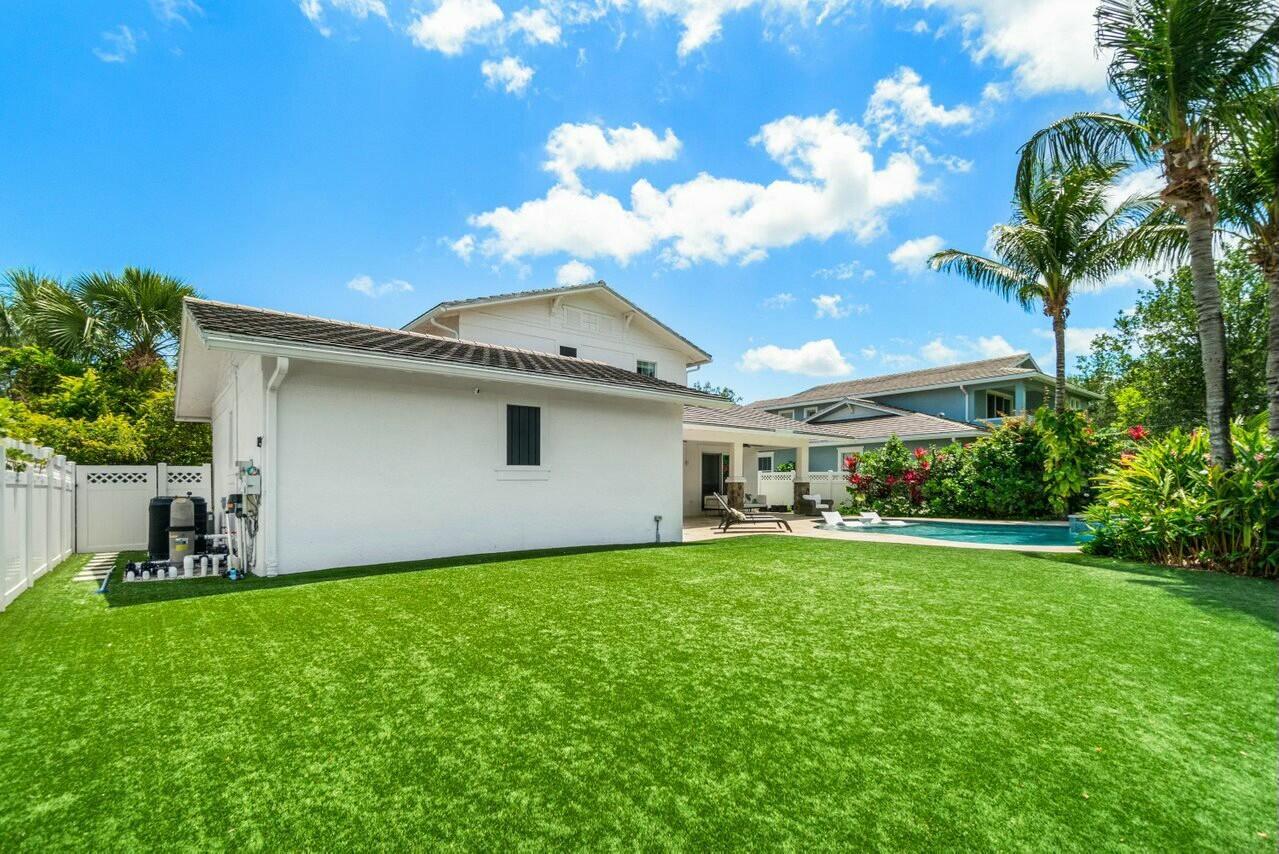2724 Wymberly Drive