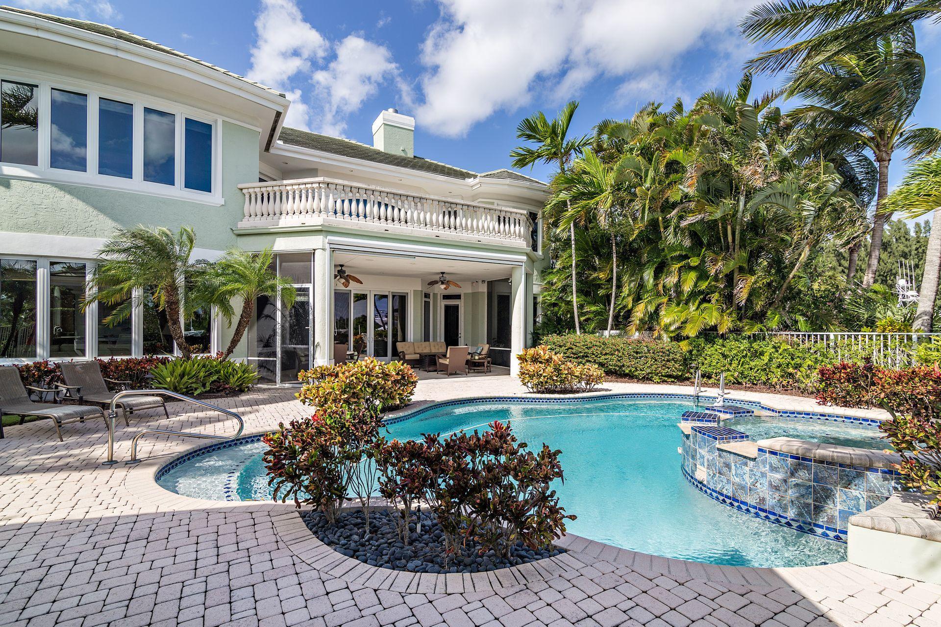 HARBOUR AT JONATHANS LANDING - Residential