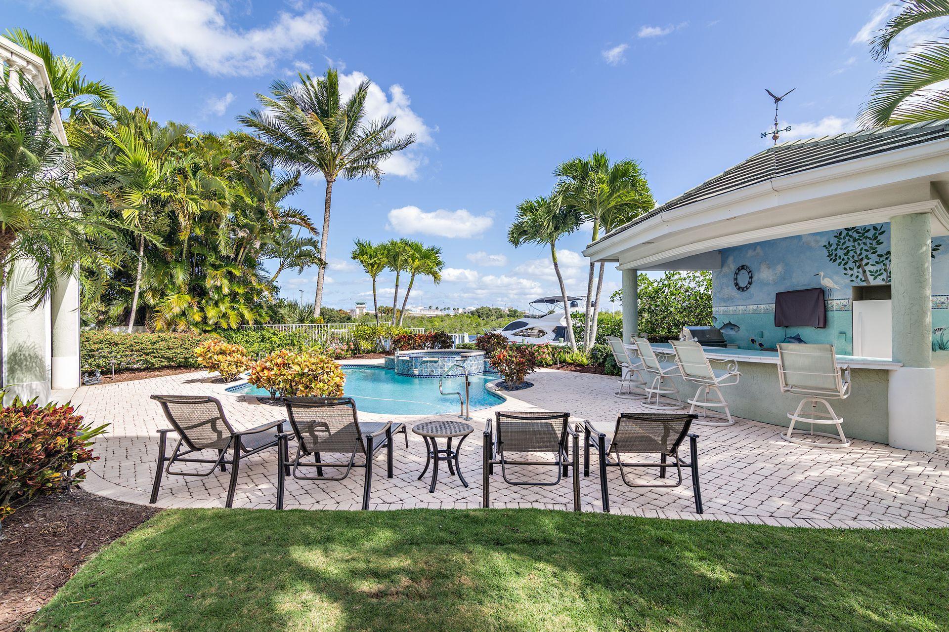 HARBOUR AT JONATHANS LANDING - Residential