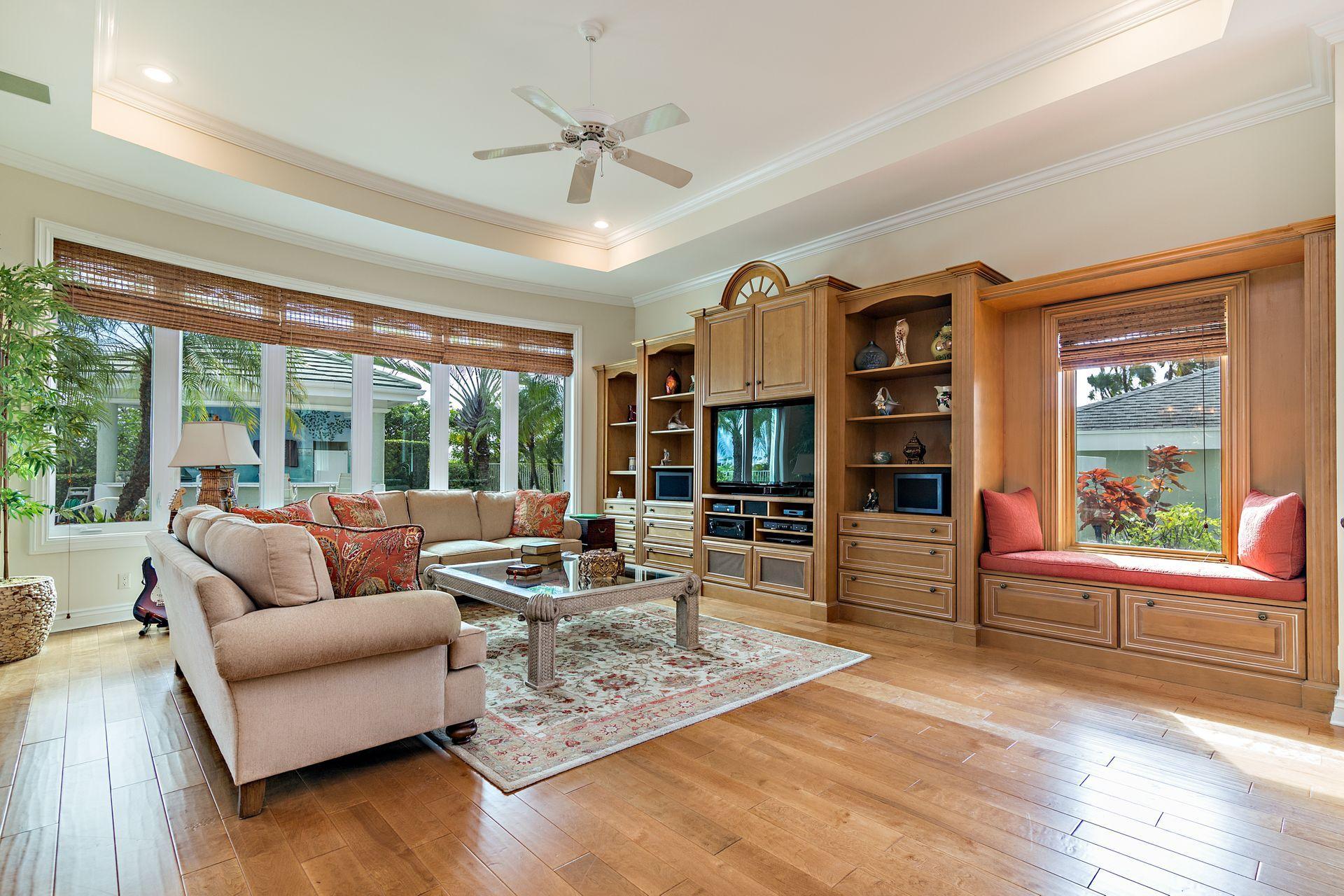 HARBOUR AT JONATHANS LANDING - Residential