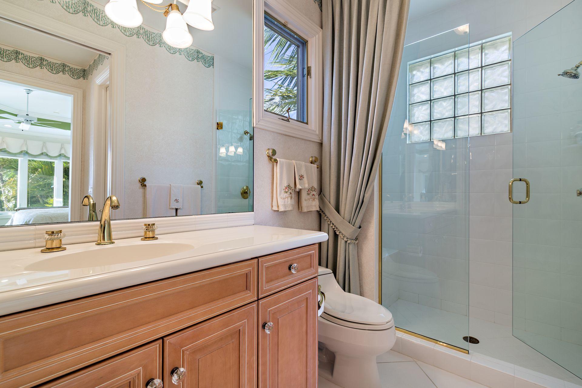 HARBOUR AT JONATHANS LANDING - Residential