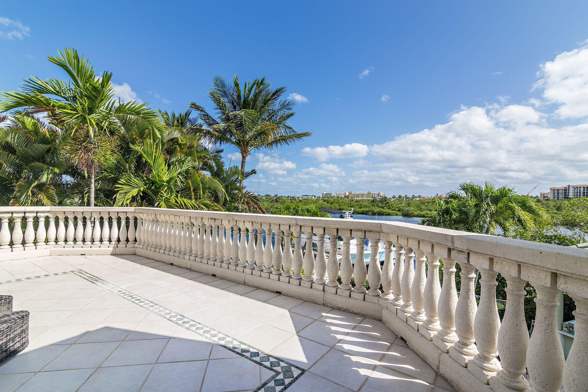 HARBOUR AT JONATHANS LANDING - Residential