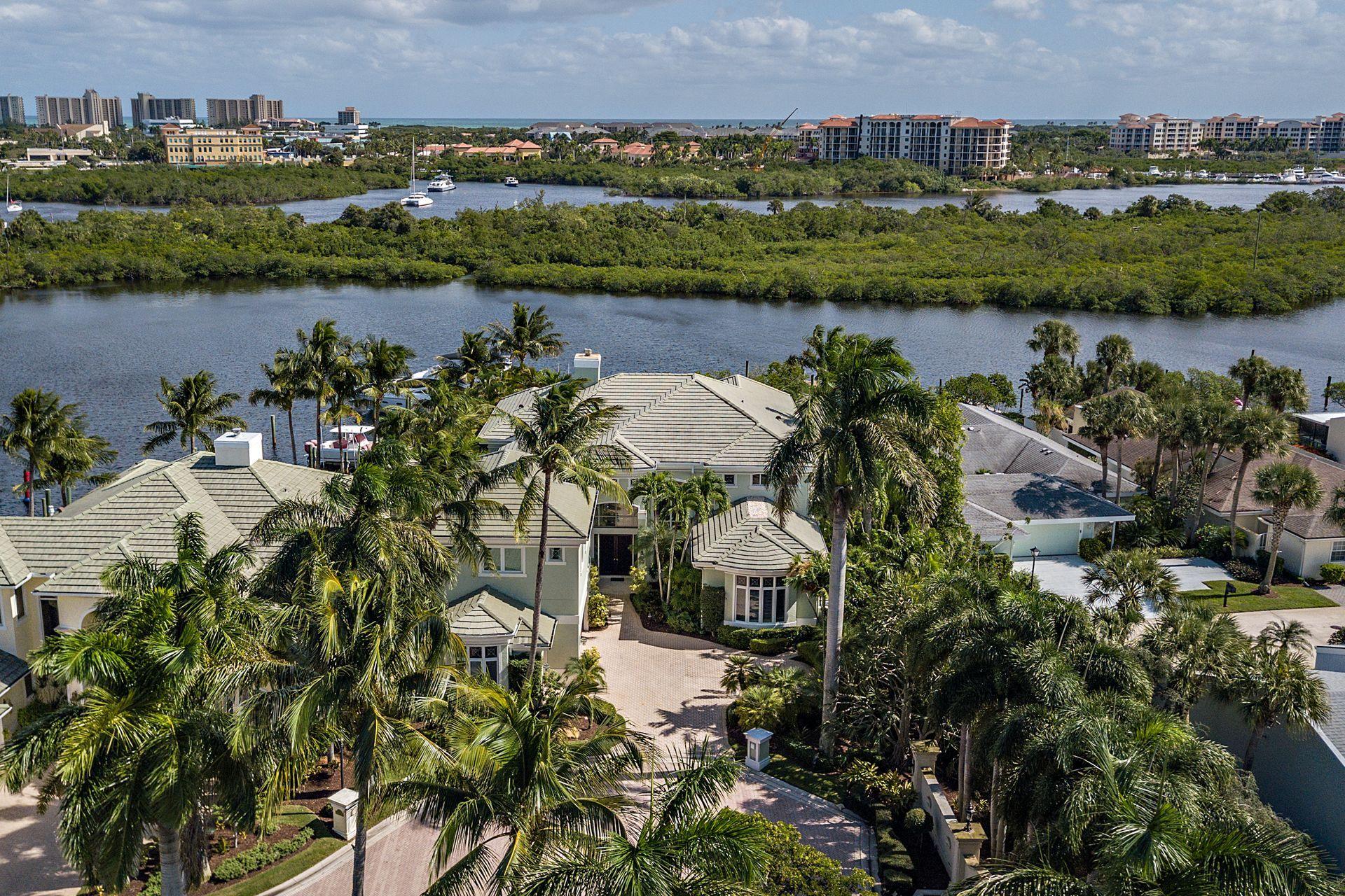 HARBOUR AT JONATHANS LANDING - Residential