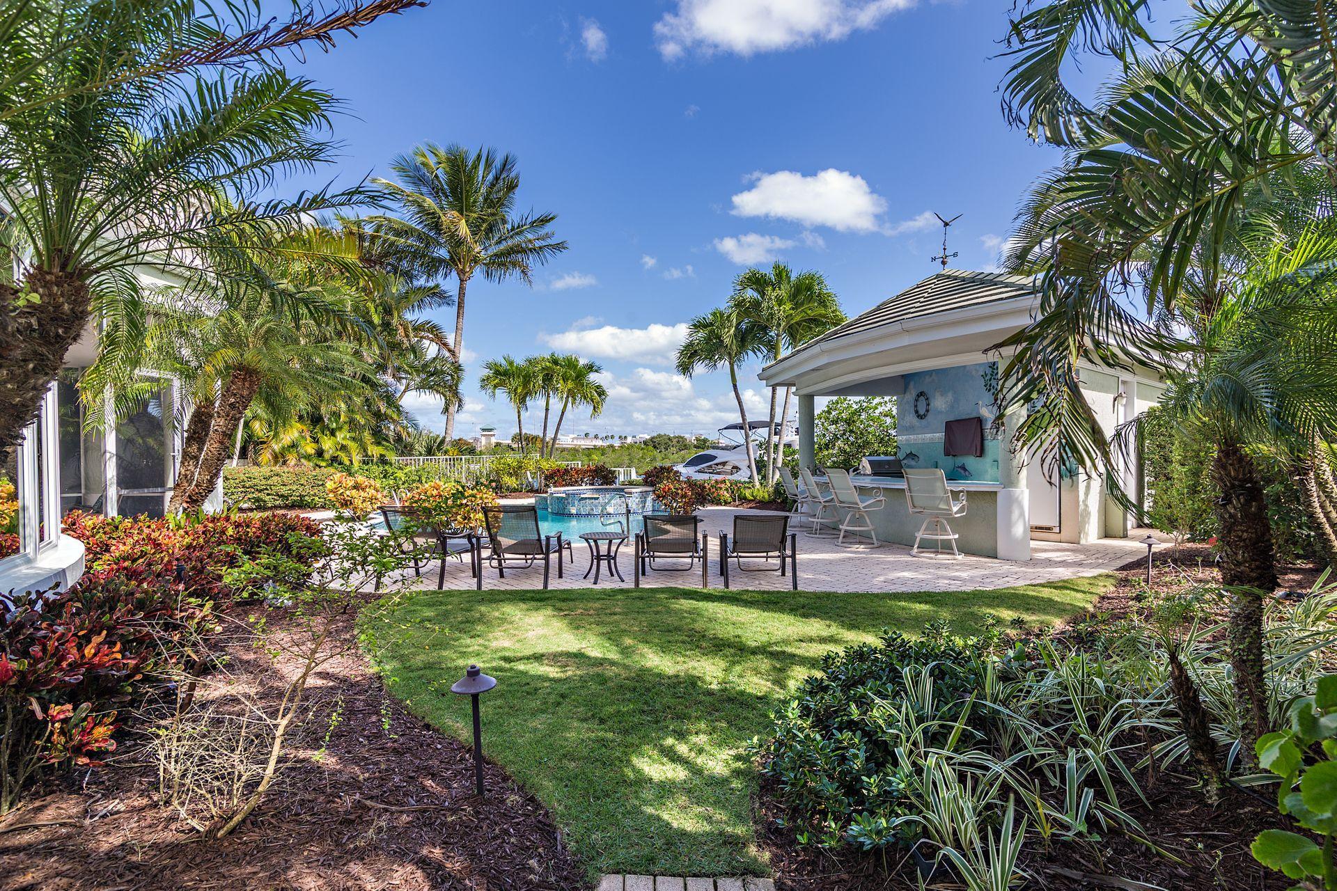 HARBOUR AT JONATHANS LANDING - Residential