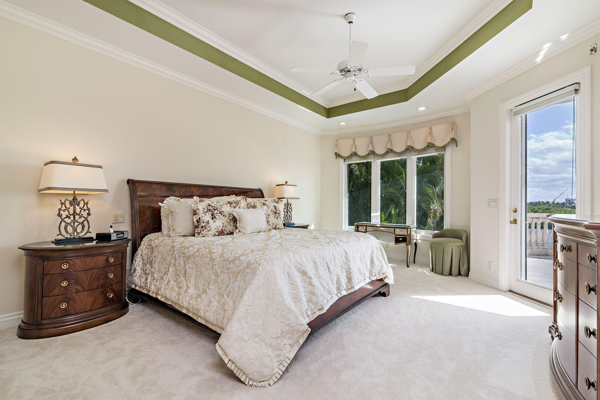 HARBOUR AT JONATHANS LANDING - Residential