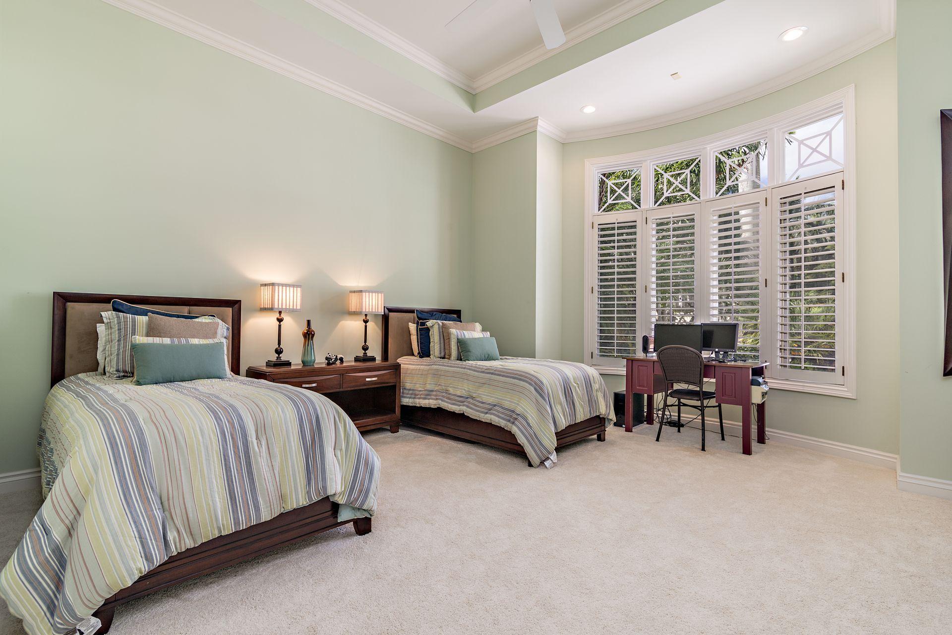 HARBOUR AT JONATHANS LANDING - Residential