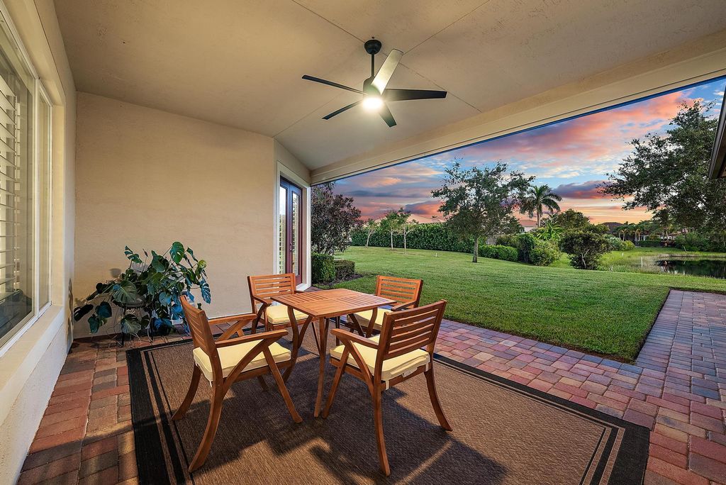 Photo of 108 Casa Circle, Jupiter, FL 33458 (MLS # R10926279)
