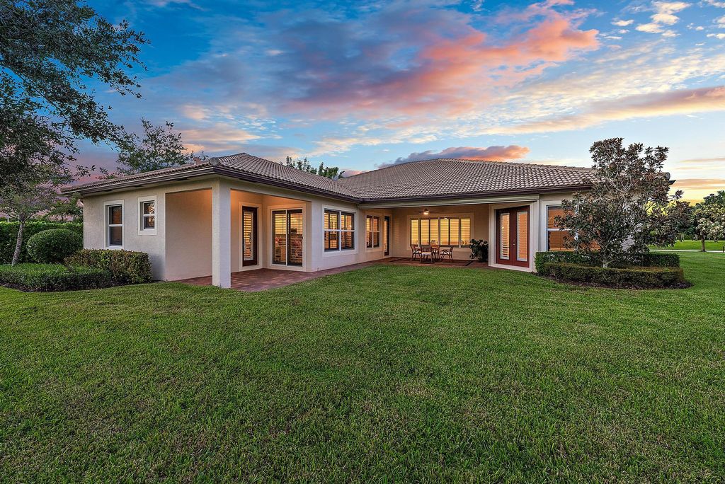 Photo of 108 Casa Circle, Jupiter, FL 33458 (MLS # R10926279)