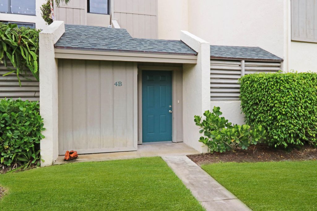 Photo of 1605 S Us Highway 1 #4b, Jupiter, FL 33477 (MLS # R11124394)