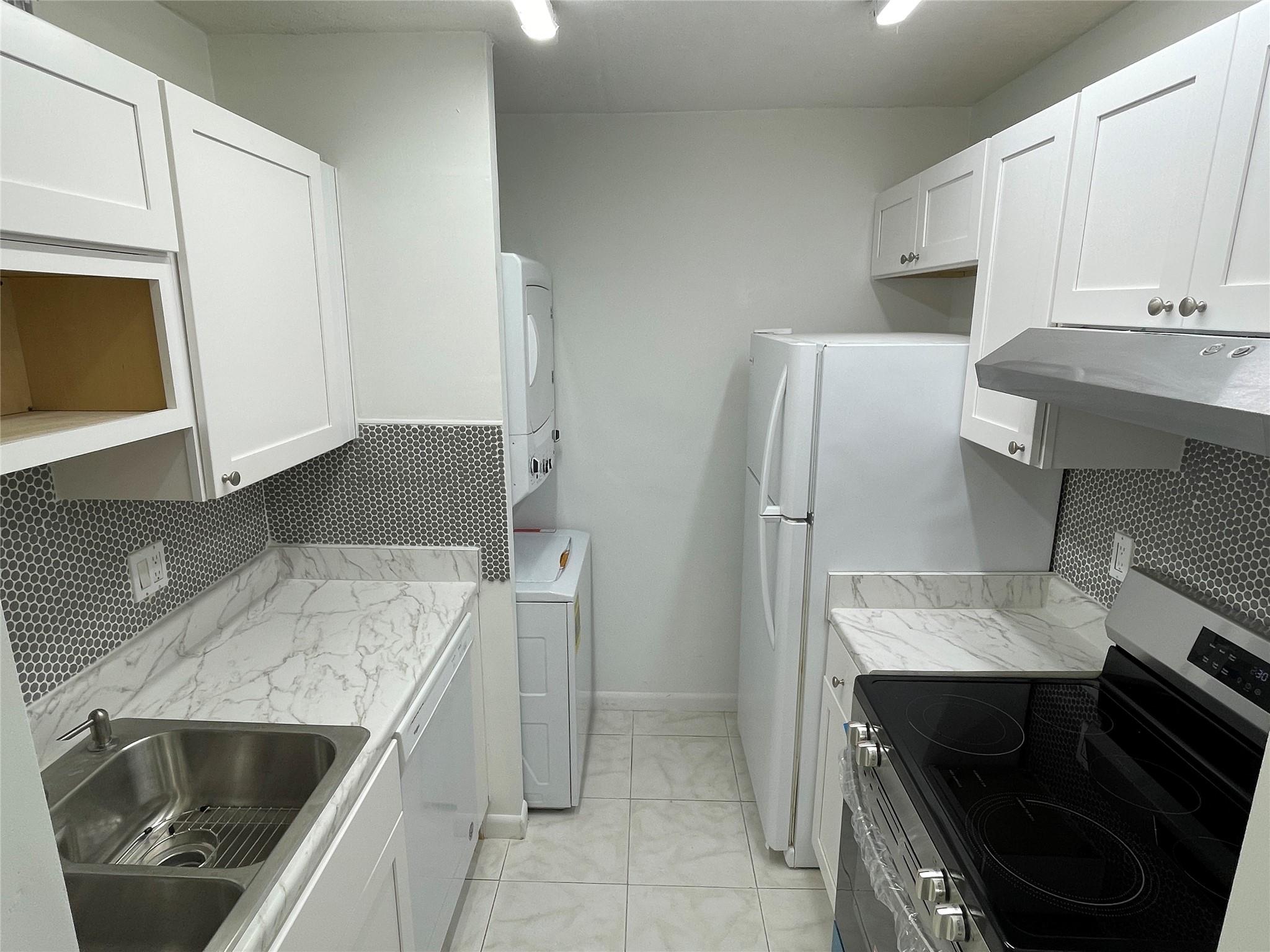 10222 Twin Lakes Dr 10222