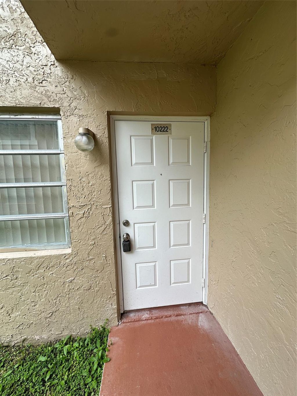 Photo of 10222 Twin Lakes Dr #10222, Coral Springs, FL 33071 (MLS # F10513127)