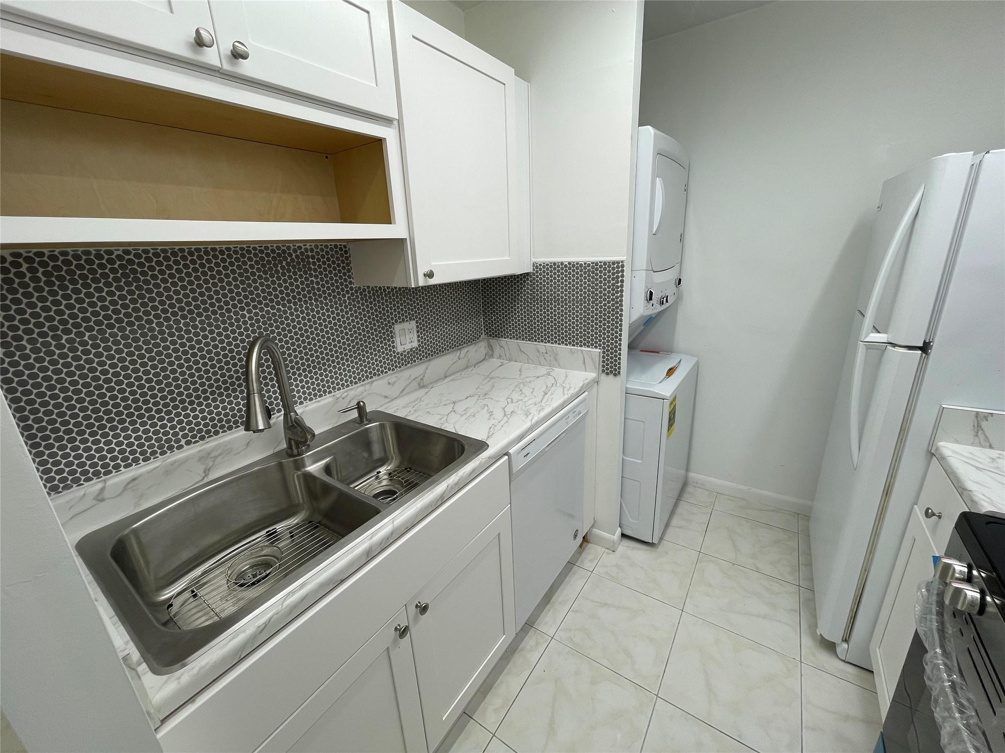 10222 Twin Lakes Dr 10222