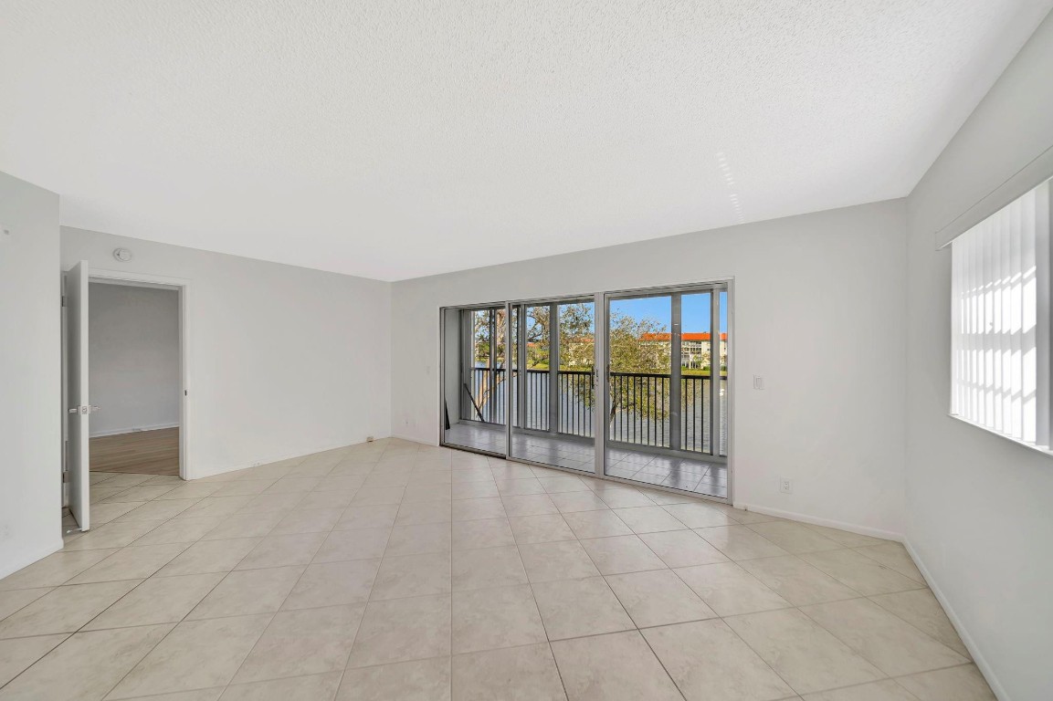 IVANHOE - Residential