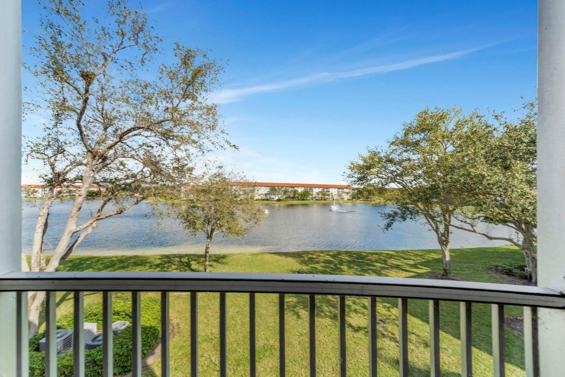 IVANHOE - Residential