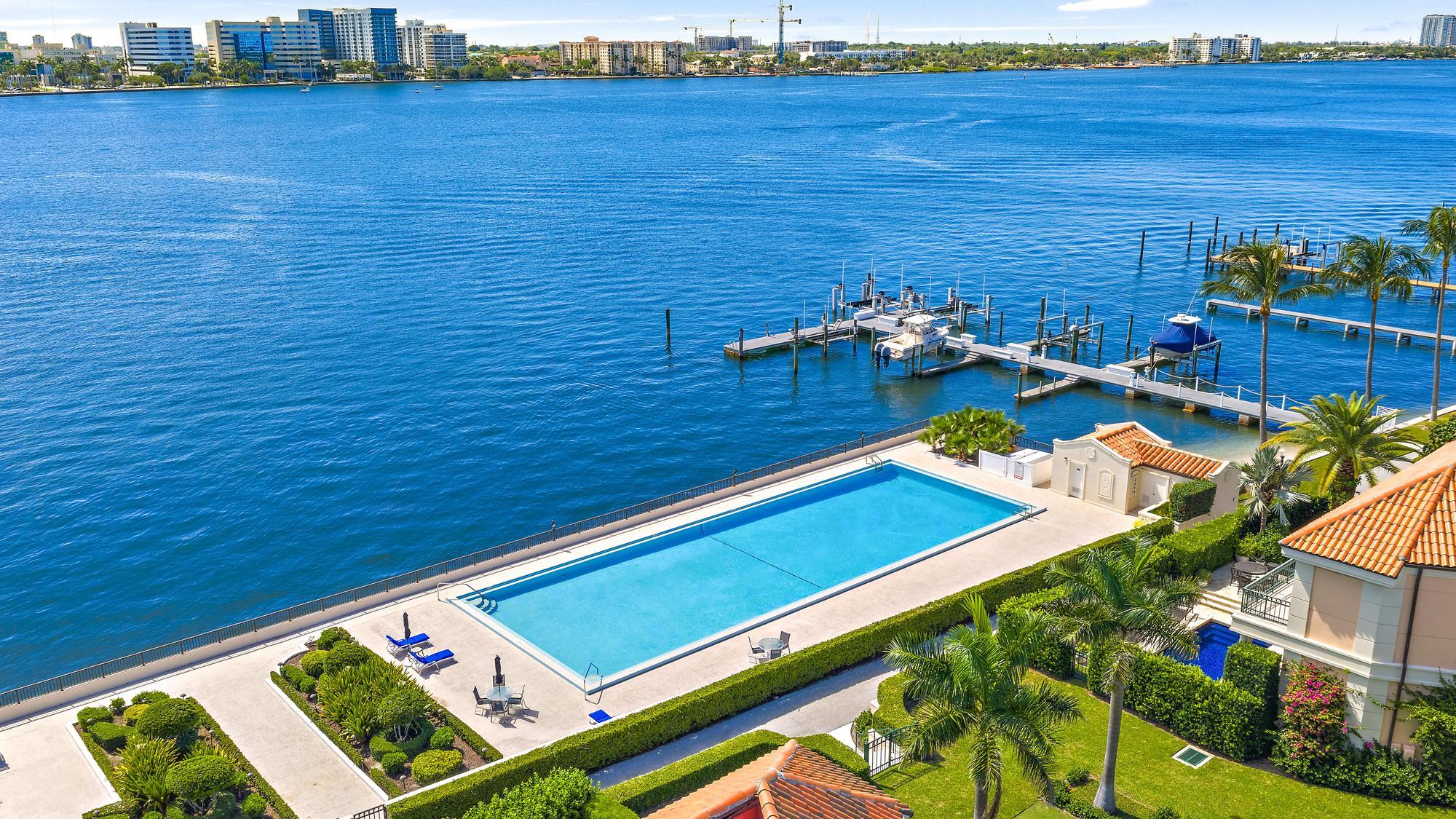 245 Everglade Avenue