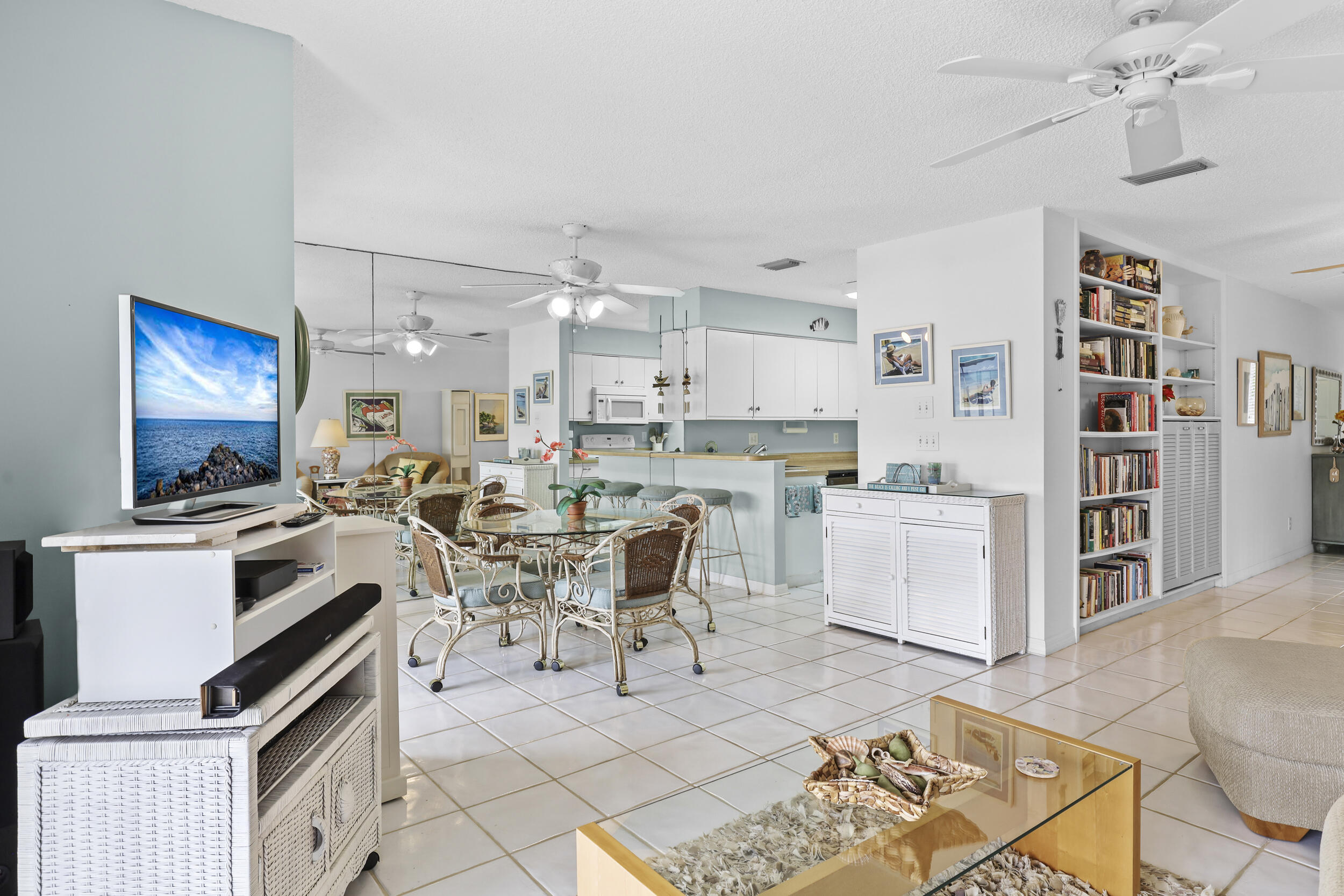 HOLLY CREEK - Residential