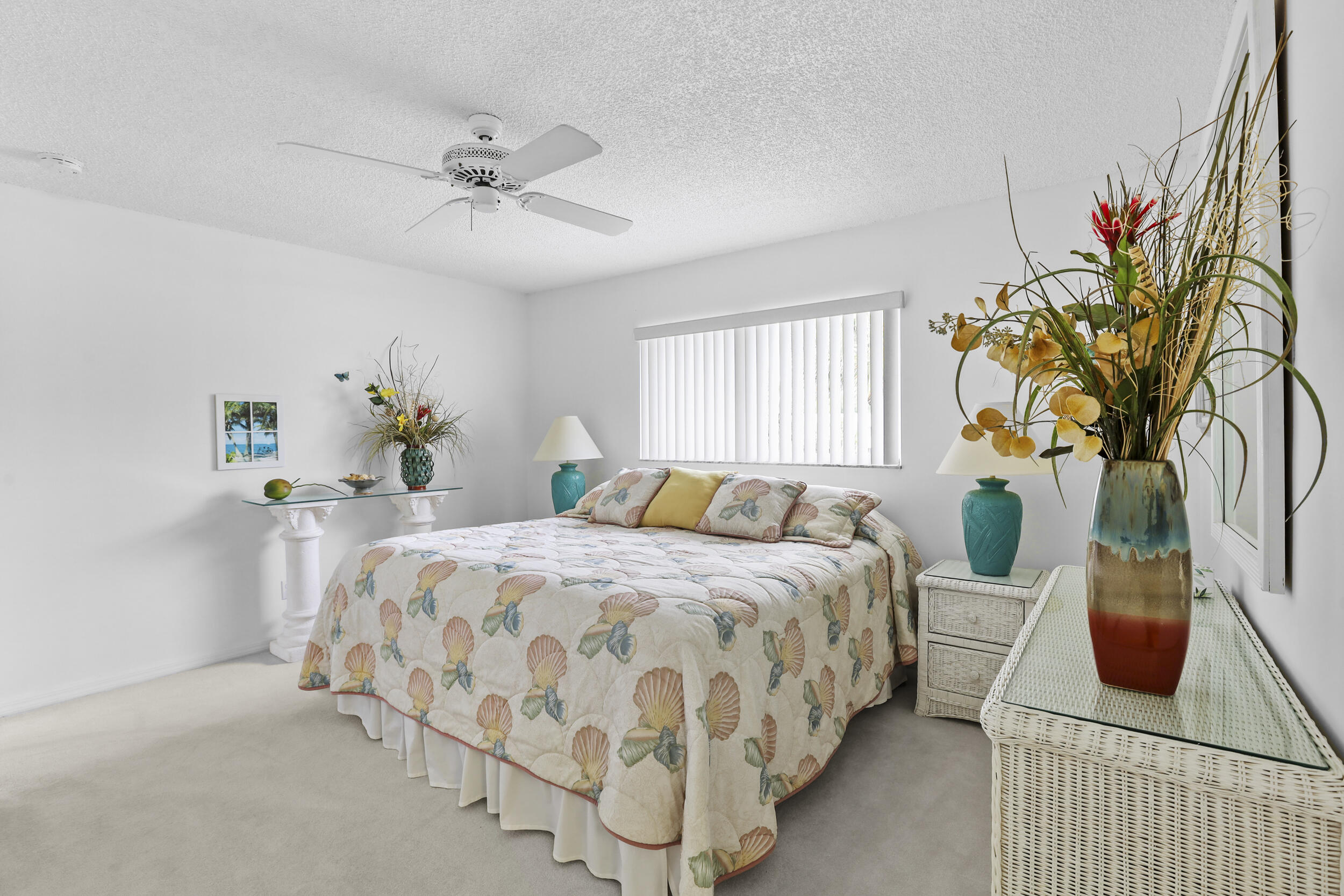 HOLLY CREEK - Residential