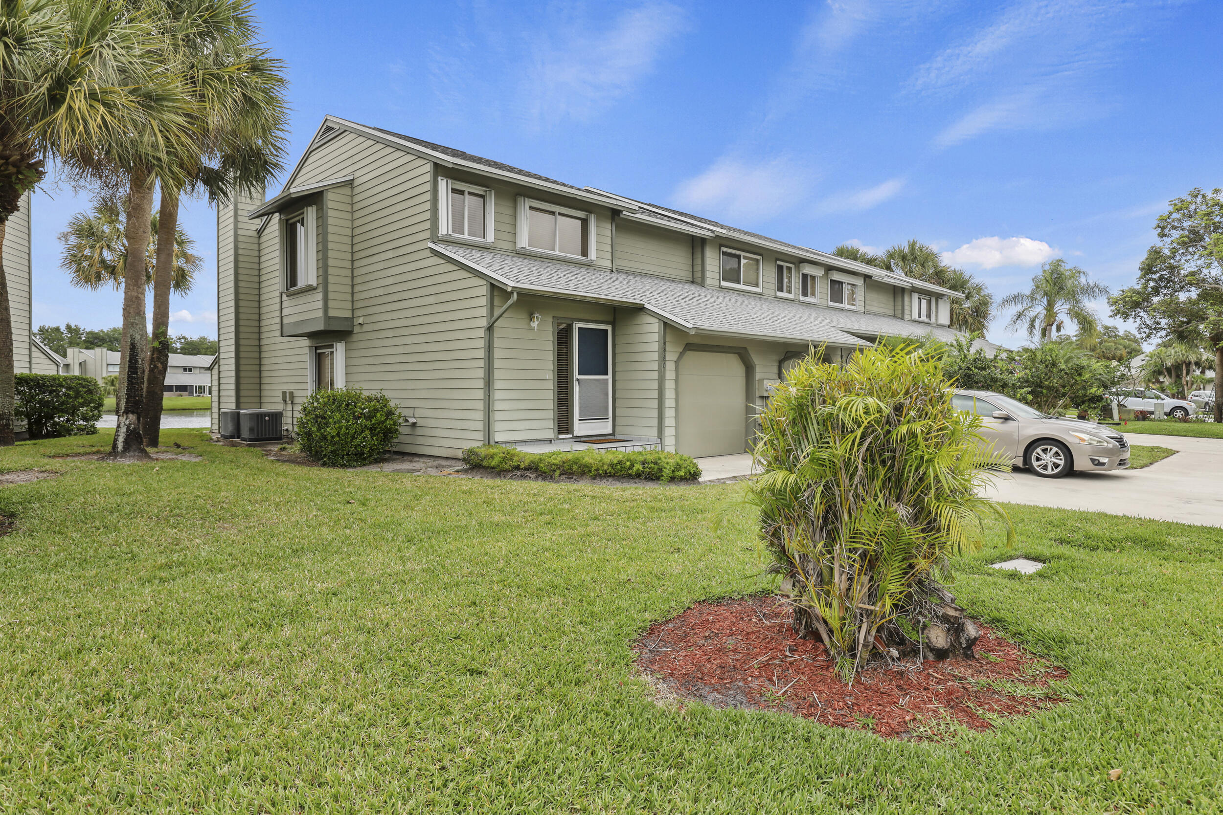 HOLLY CREEK - Residential