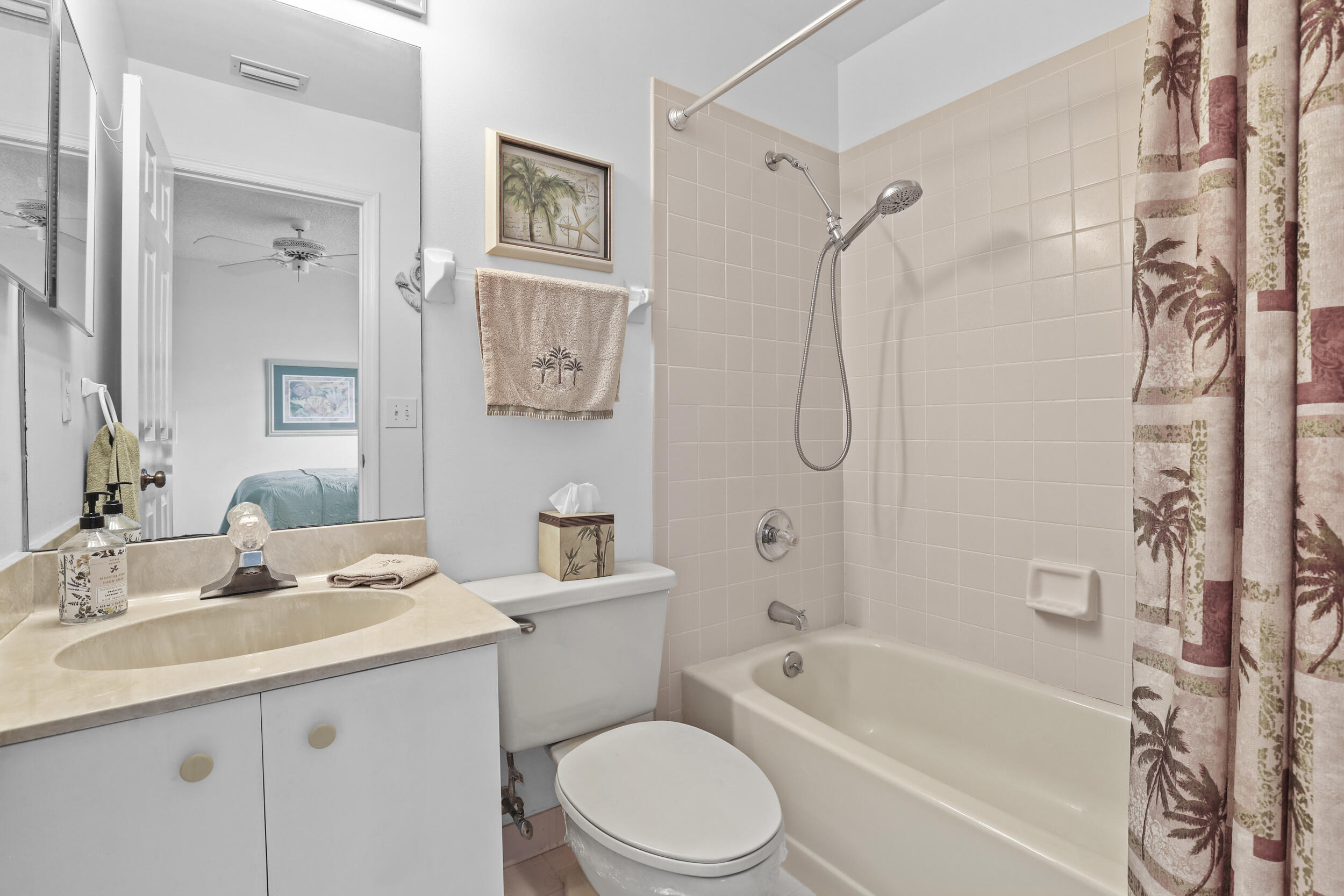 HOLLY CREEK - Residential