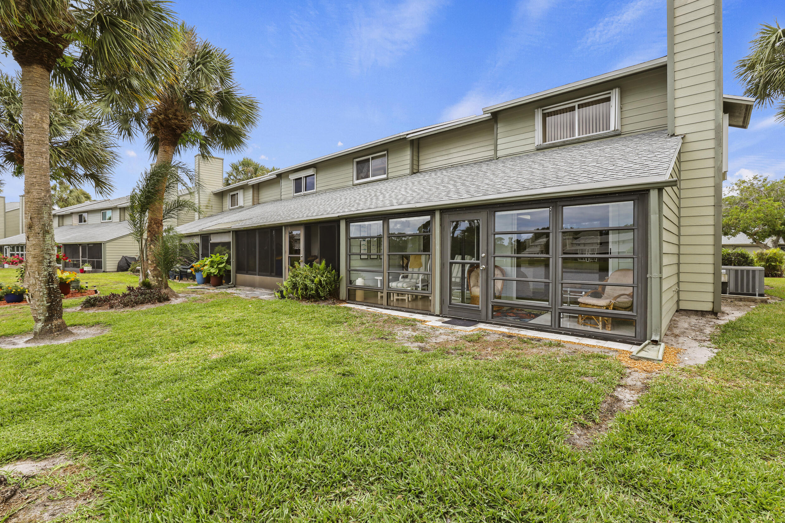 HOLLY CREEK - Residential