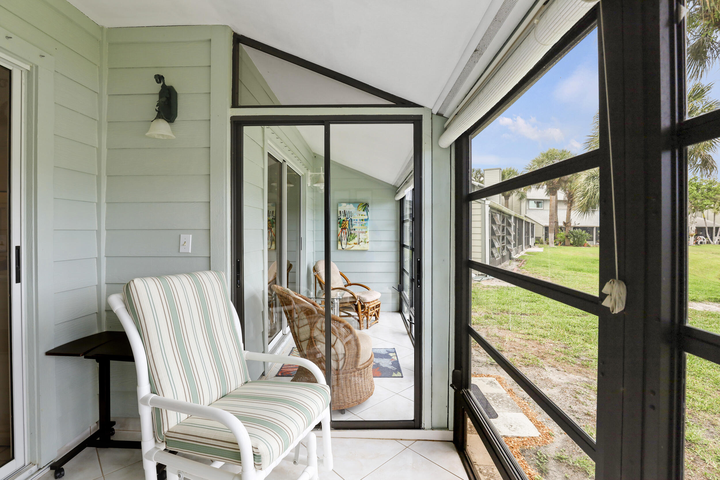 HOLLY CREEK - Residential