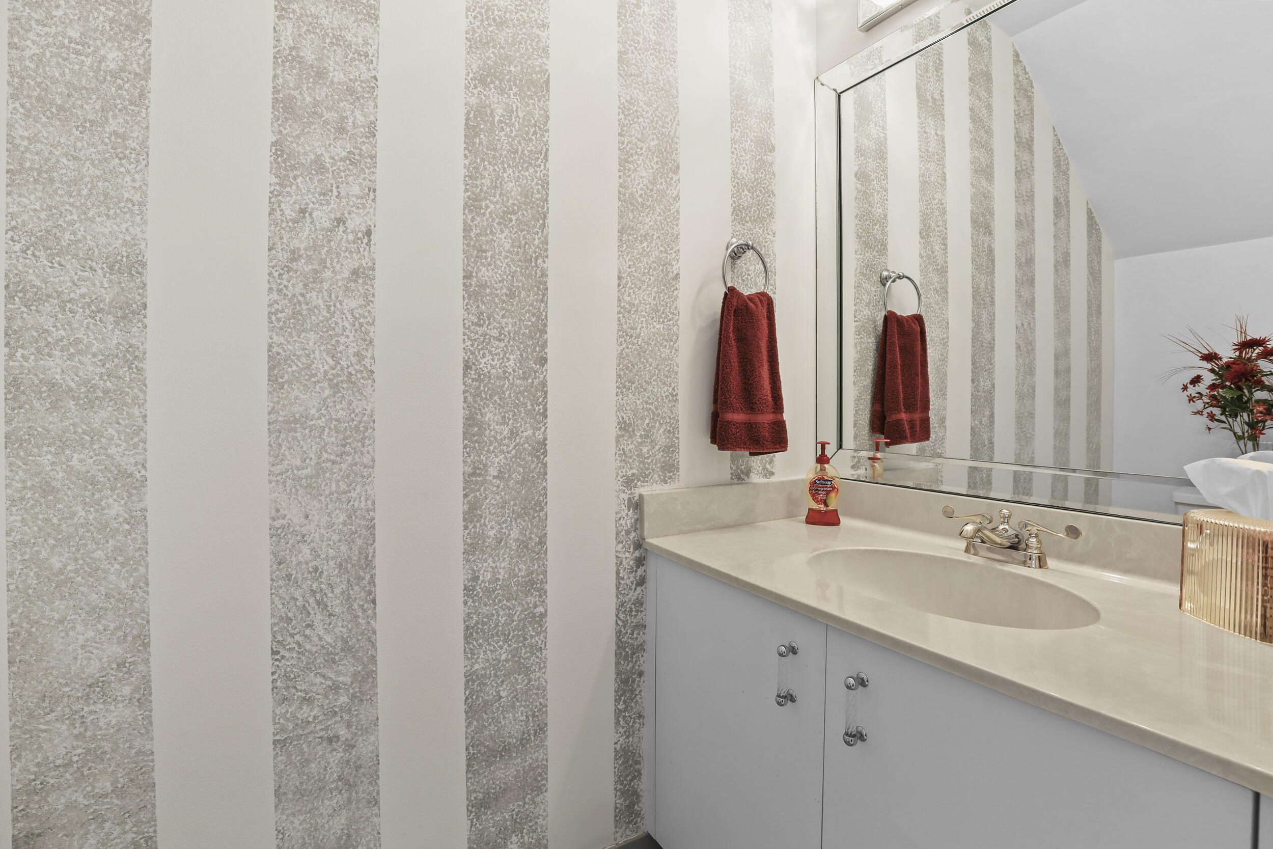 HOLLY CREEK - Residential