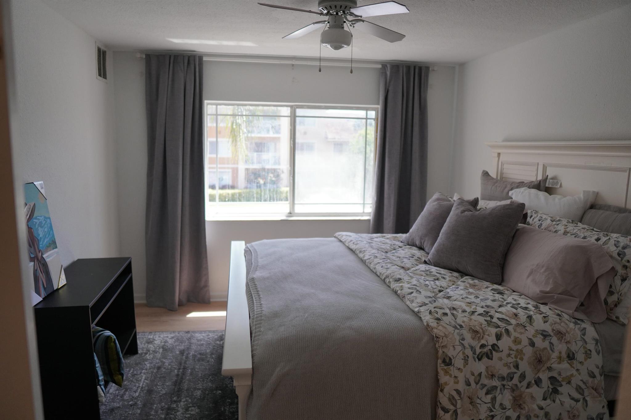 THE CLUB AT ST LUCIE WEST, A CONDOMINIUM - Residential Lease