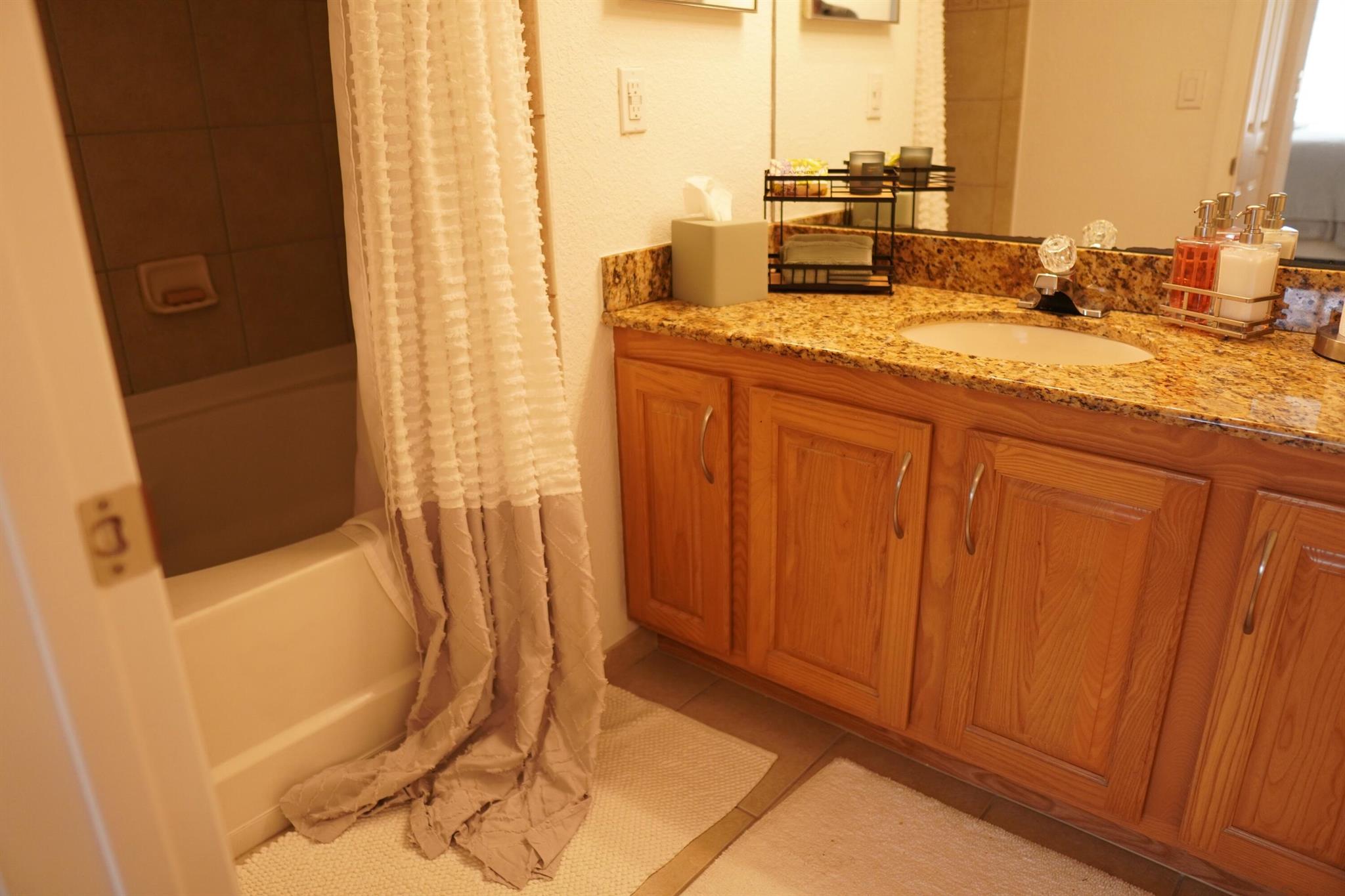 THE CLUB AT ST LUCIE WEST, A CONDOMINIUM - Residential Lease