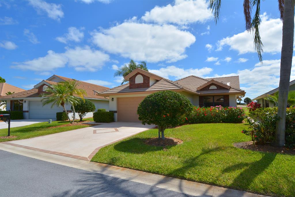 PRESIDENTIAL COVE - Residential