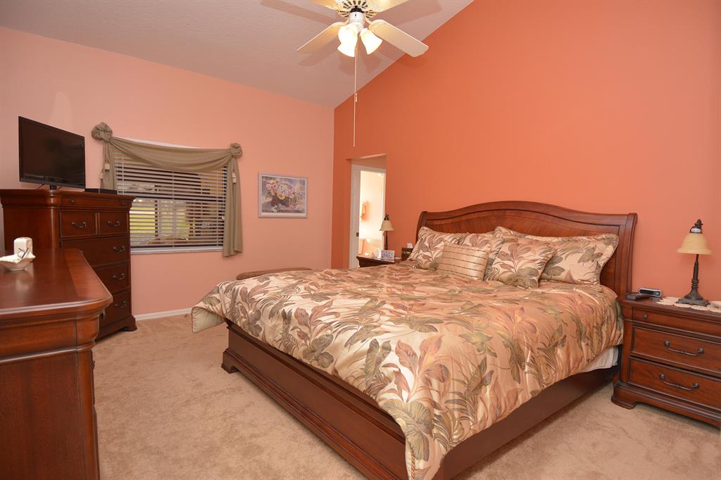 PRESIDENTIAL COVE - Residential