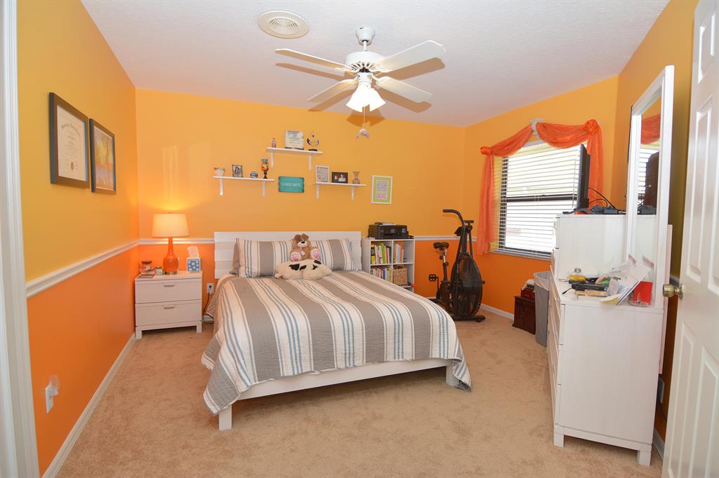 PRESIDENTIAL COVE - Residential