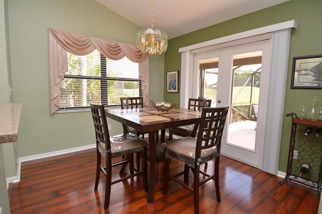 PRESIDENTIAL COVE - Residential