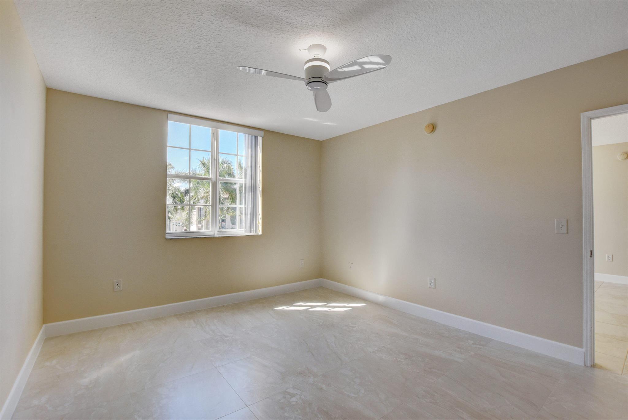TOWER CONDO AT CITYPLACE - Residential Lease