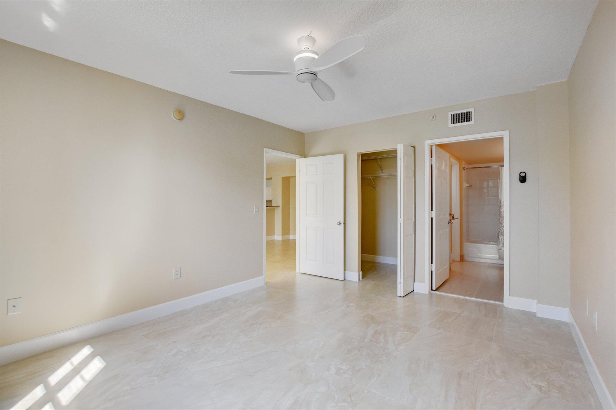 TOWER CONDO AT CITYPLACE - Residential Lease