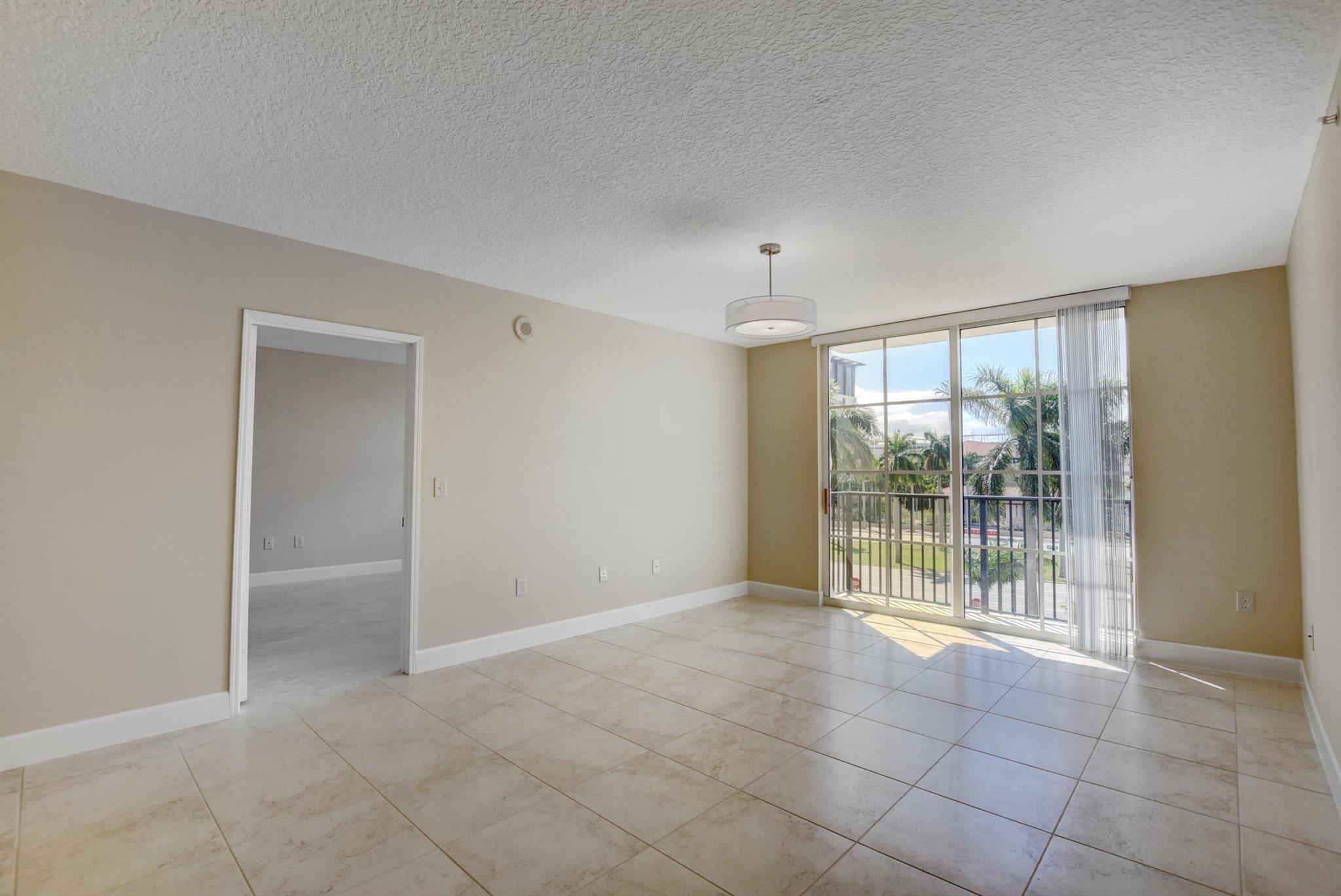 TOWER CONDO AT CITYPLACE - Residential Lease