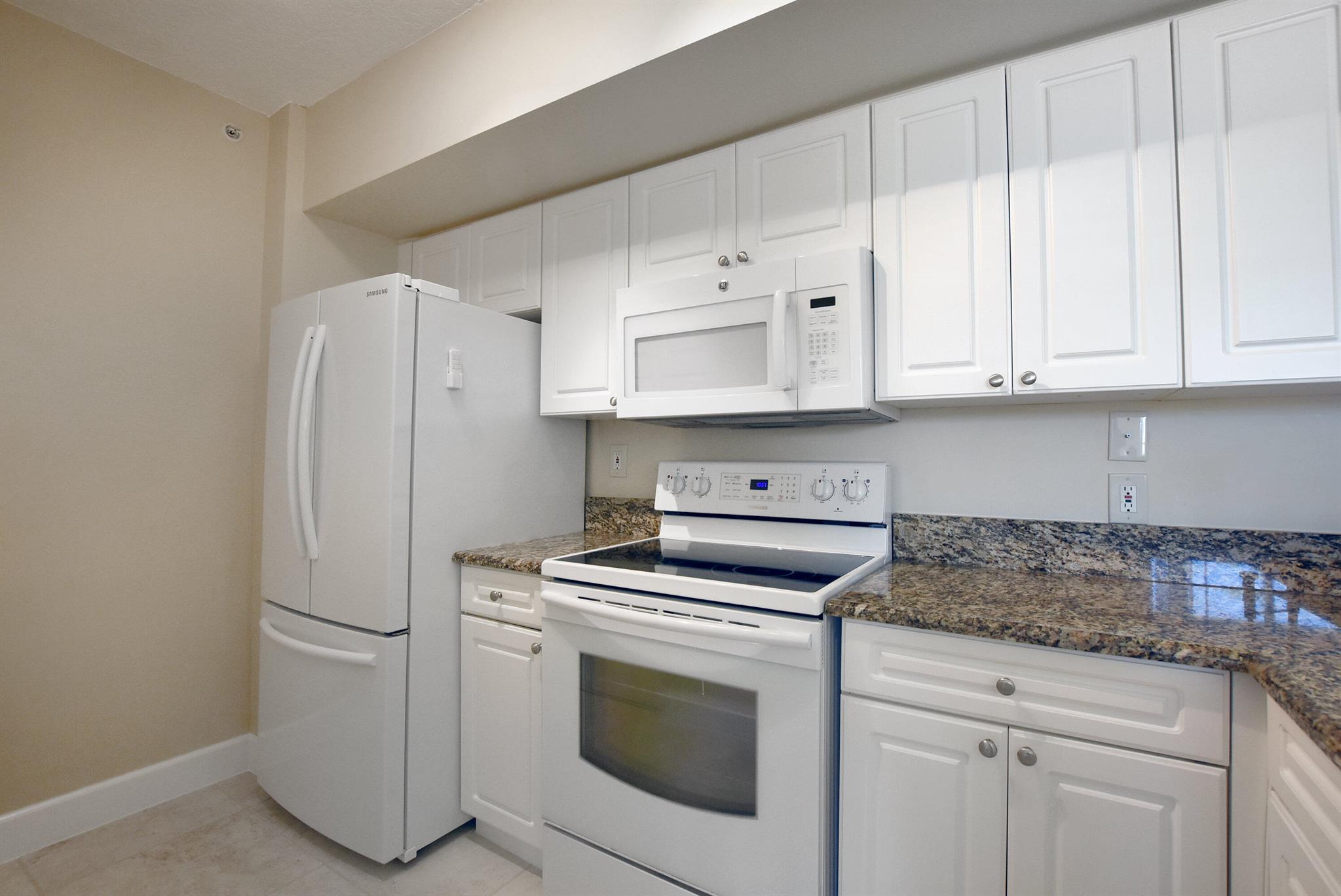 TOWER CONDO AT CITYPLACE - Residential Lease