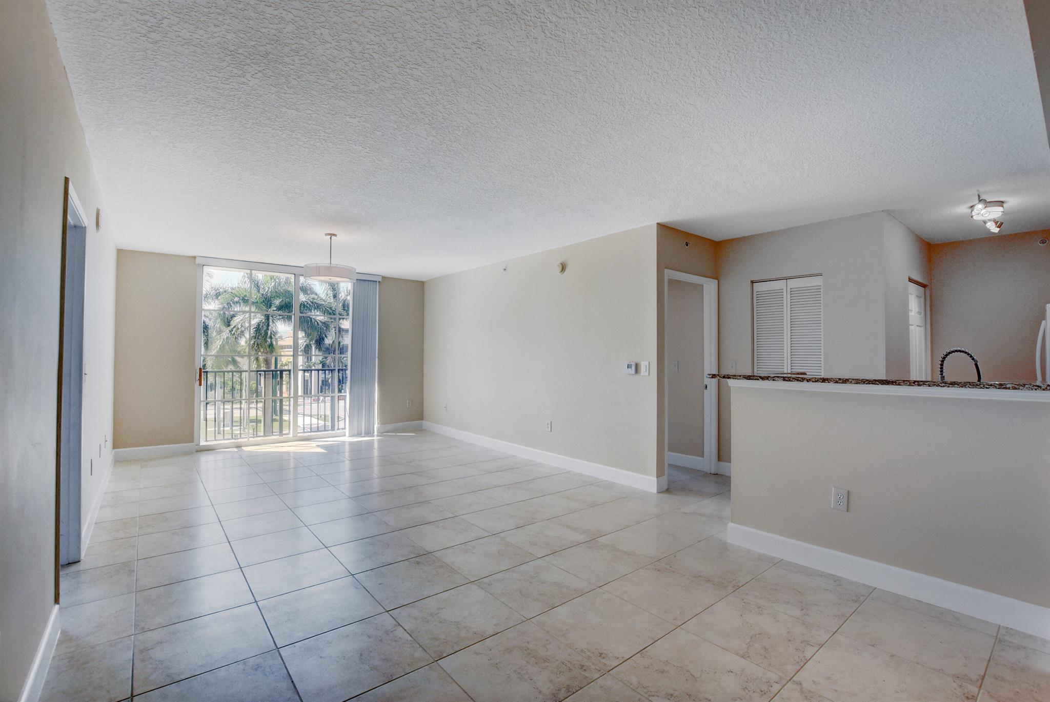 TOWER CONDO AT CITYPLACE - Residential Lease