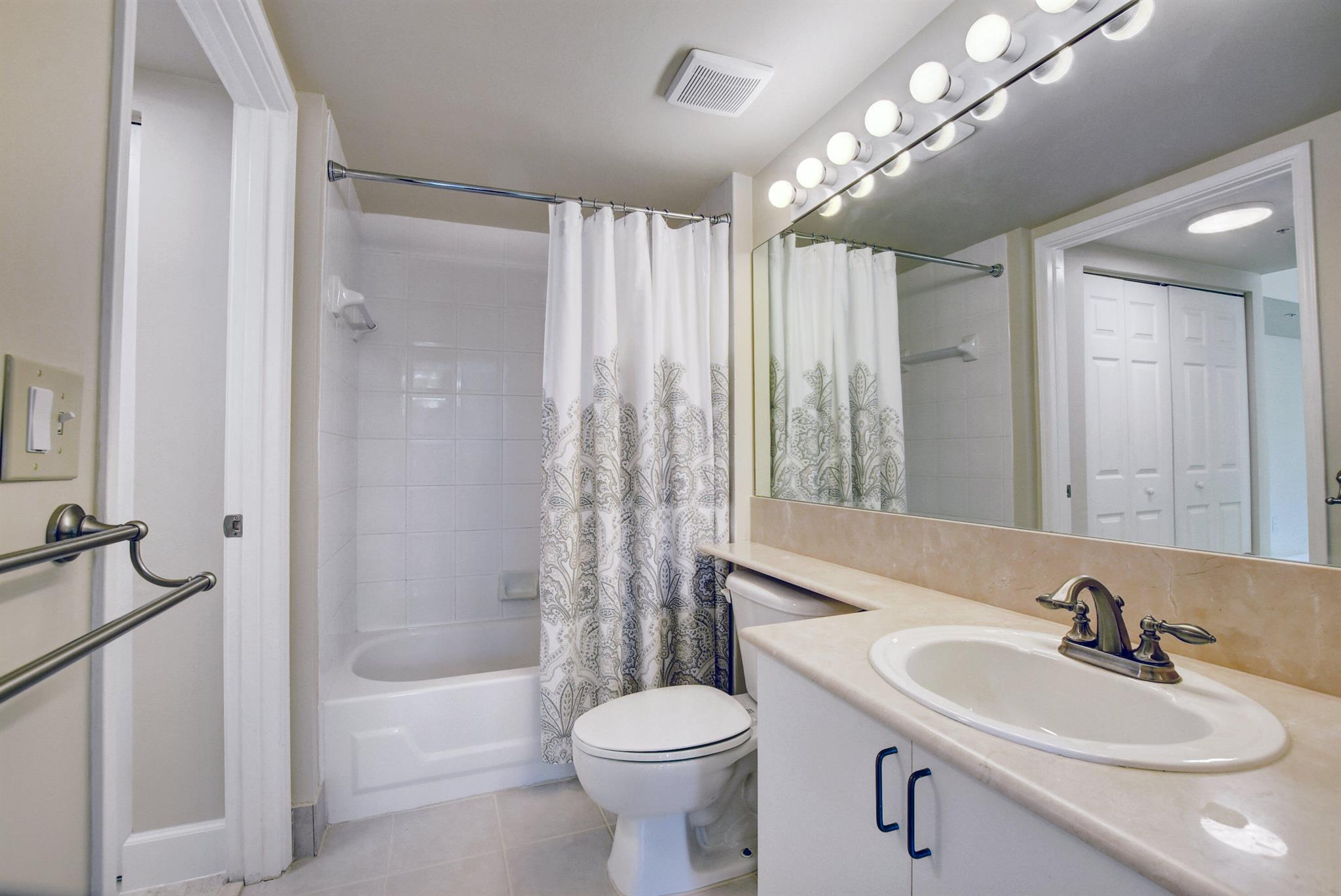 TOWER CONDO AT CITYPLACE - Residential Lease