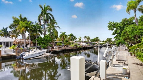 Tiny photo for 310 SE 9TH Court, Pompano Beach, FL 33060 (MLS # B26086649)