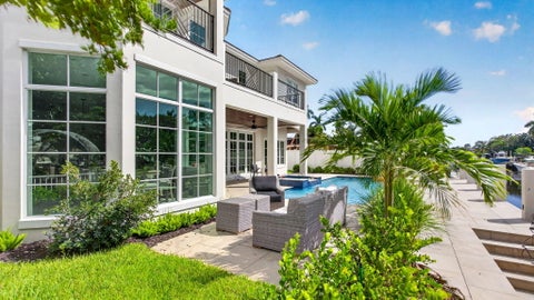 Tiny photo for 310 SE 9TH Court, Pompano Beach, FL 33060 (MLS # B26086649)