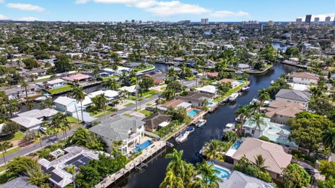 Tiny photo for 310 SE 9TH Court, Pompano Beach, FL 33060 (MLS # B26086649)