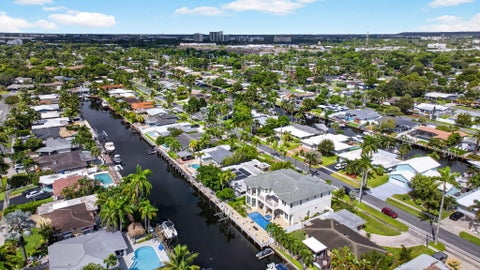 Tiny photo for 310 SE 9TH Court, Pompano Beach, FL 33060 (MLS # B26086649)