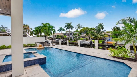 Tiny photo for 310 SE 9TH Court, Pompano Beach, FL 33060 (MLS # B26086649)