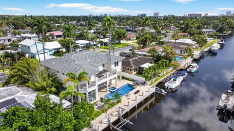 Tiny photo for 310 SE 9TH Court, Pompano Beach, FL 33060 (MLS # B26086649)