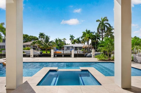 Tiny photo for 310 SE 9TH Court, Pompano Beach, FL 33060 (MLS # B26086649)